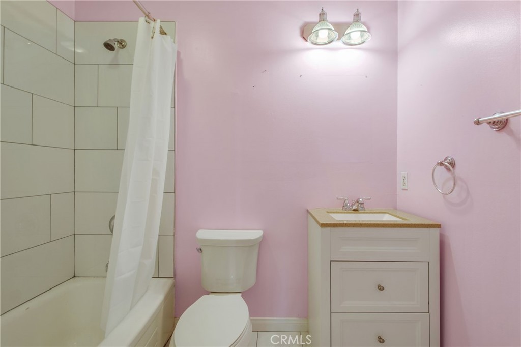 MLS #OC25221400 image #14