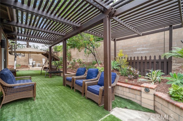 2 Dos Rios, Irvine CA: https://media.crmls.org/medias/71551038-27b0-4d76-92cc-ba93f11f5ea0.jpg