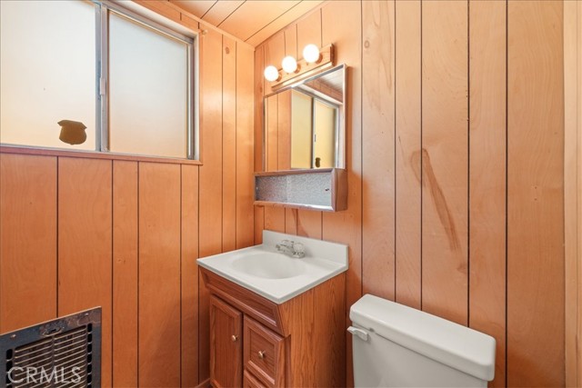 769 Lowe Drive, Big Bear Lake, CA 92315
