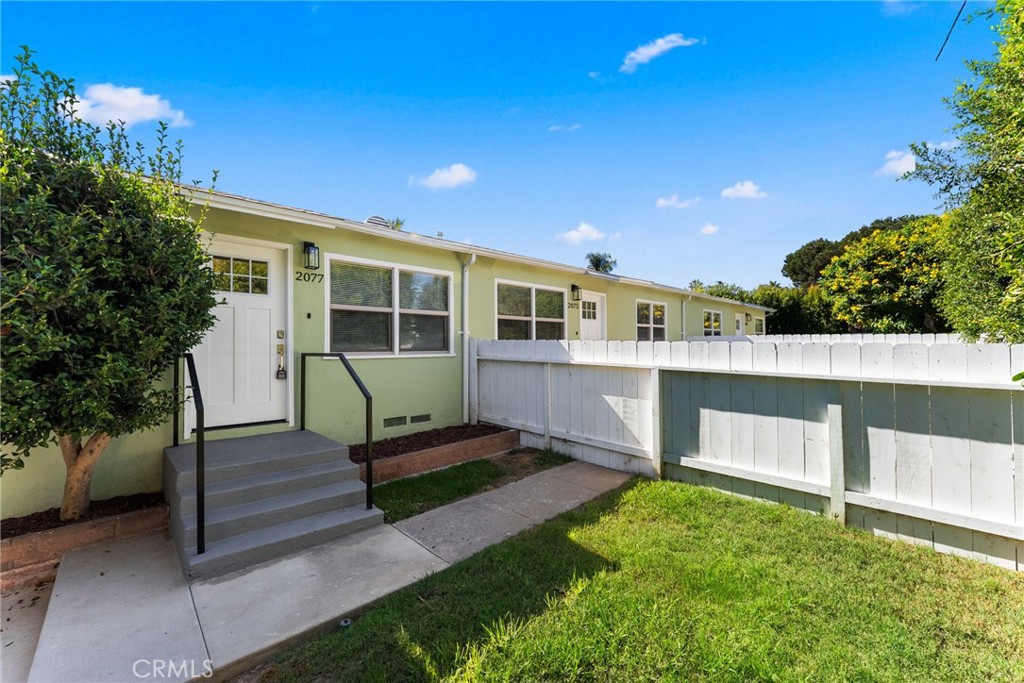 2077 Reed Ave.