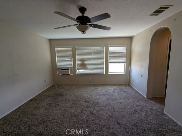 Detail Gallery Image 18 of 22 For 15243 Riverview, Victorville,  CA 92394 - 3 Beds | 2/1 Baths