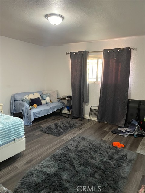 154 Fairview Street, Santa Ana CA: https://media.crmls.org/medias/715888f8-7da1-4553-a803-40e271ae6c40.jpg
