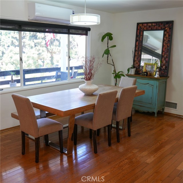 Detail Gallery Image 4 of 25 For 6769 Hillside Ln, Whittier,  CA 90602 - 4 Beds | 3/1 Baths