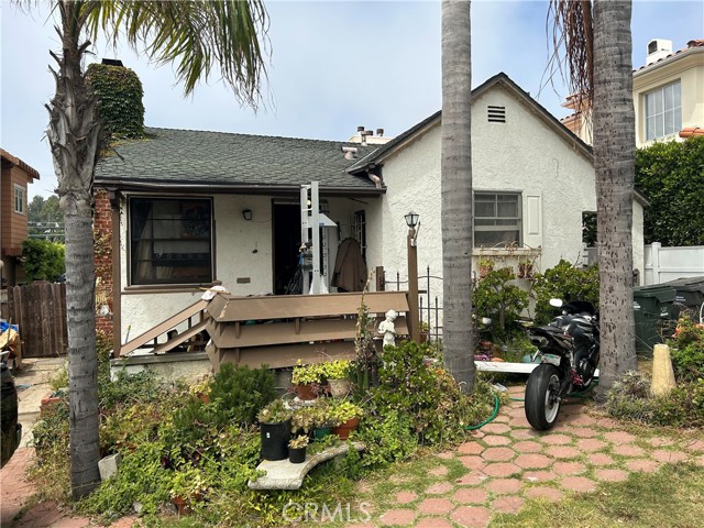 755 Avenue A, Redondo Beach, California 90277, 2 Bedrooms Bedrooms, ,1 BathroomBathrooms,Residential,Sold,Avenue A,SB23130157