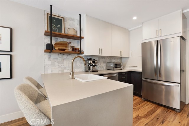 Detail Gallery Image 10 of 23 For 390 Deerfield, Irvine,  CA 92606 - 2 Beds | 1/1 Baths