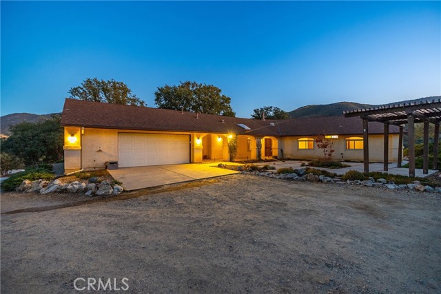 Detail Gallery Image 1 of 1 For 22633 Courtlandt Ct, Tehachapi,  CA 93561 - 4 Beds | 2/1 Baths