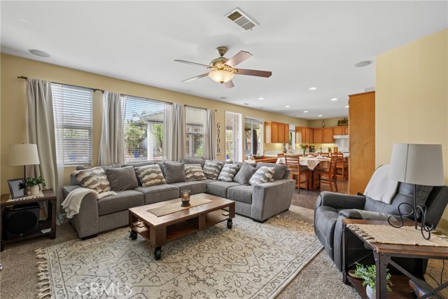 27602 Rockwood Avenue, Moreno Valley CA: https://media.crmls.org/medias/715a753d-33dc-41ad-bd3d-5fe6d113cb08.jpg