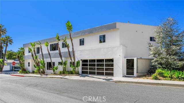 Detail Gallery Image 27 of 31 For 11527 Dona Dolores Pl, Studio City,  CA 91604 - 6 Beds | 7/1 Baths