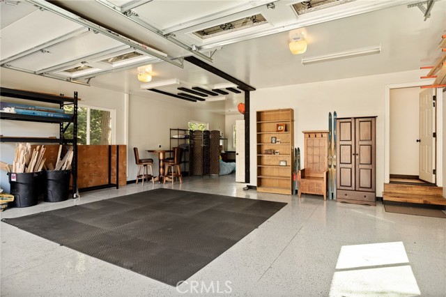 Detail Gallery Image 29 of 45 For 915 Trinity, Lake Arrowhead,  CA 92352 - 5 Beds | 3/1 Baths