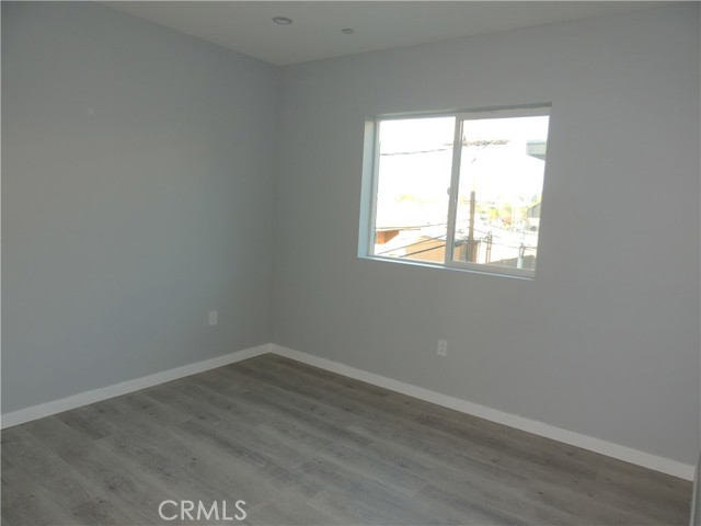 Detail Gallery Image 8 of 16 For 22735 Del Valle St #9,  Woodland Hills,  CA 91364 - 3 Beds | 2 Baths