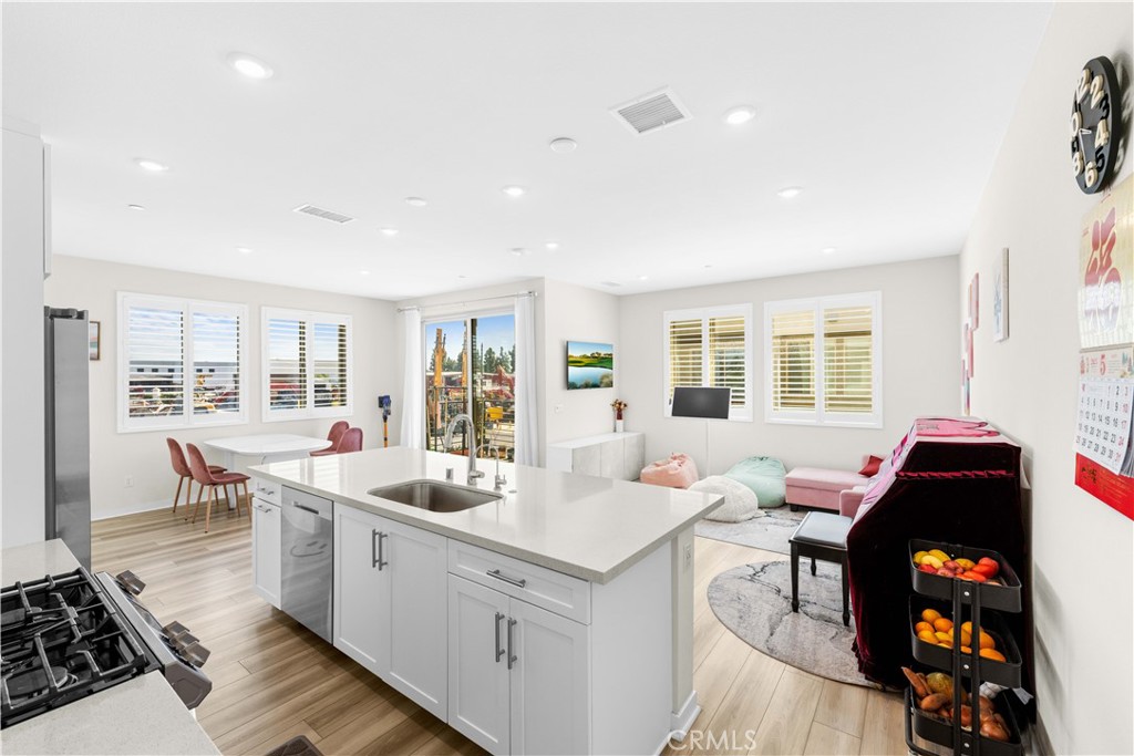 1570 Topeka Avenue #8