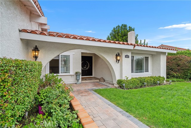 4077 Rousseau Lane, Palos Verdes Peninsula, California 90274, 3 Bedrooms Bedrooms, ,2 BathroomsBathrooms,Residential,For Sale,Rousseau,SB25236323