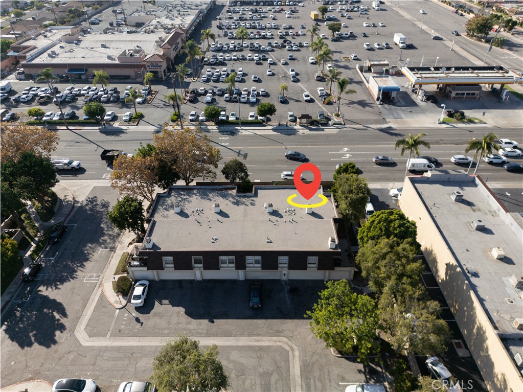 MLS #OC25253538 image #37