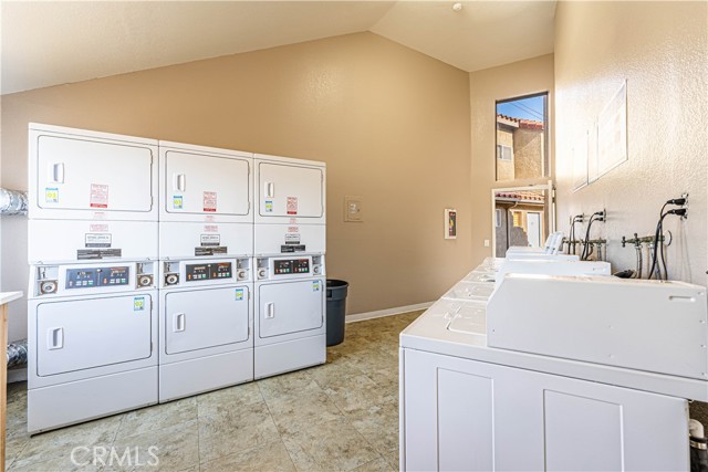 14819 Downey Avenue, Paramount CA: https://media.crmls.org/medias/715db82b-d0d3-47c5-816b-ab5bde9b1712.jpg