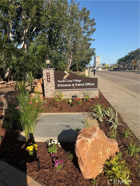 Detail Gallery Image 2 of 27 For 999 N Pacific St #C211,  Oceanside,  CA 92054 - 1 Beds | 1 Baths