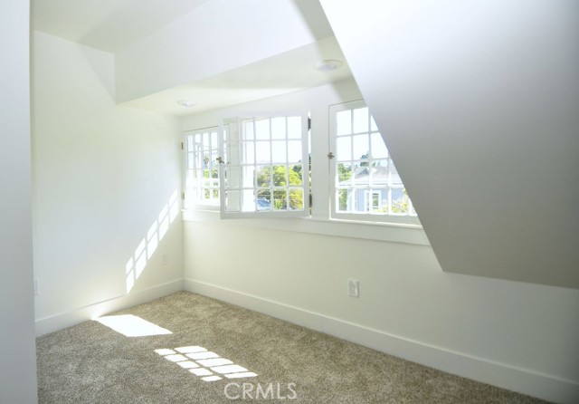 1700 Osos Street, San Luis Obispo CA: https://media.crmls.org/medias/715ecc1f-5a64-4008-b9c5-27dcf34285a8.jpg