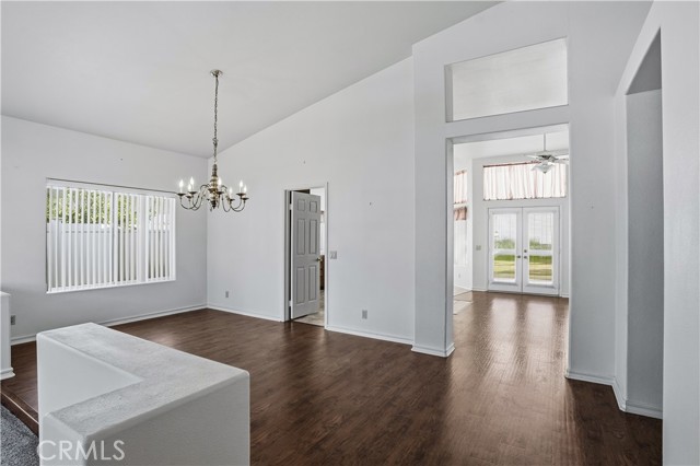 Detail Gallery Image 6 of 42 For 31007 Shaba Cir, Temecula,  CA 92592 - 3 Beds | 2 Baths