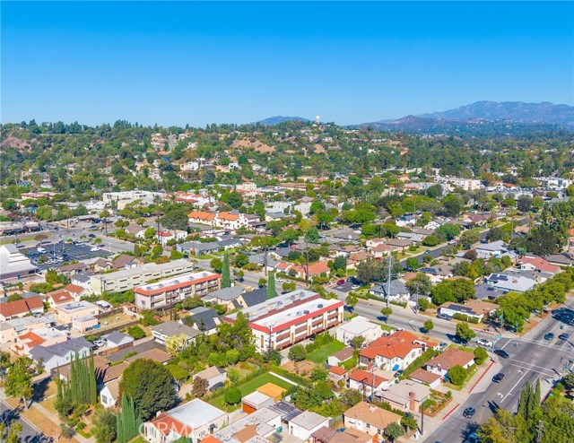 2608 West Alhambra Road photo 17