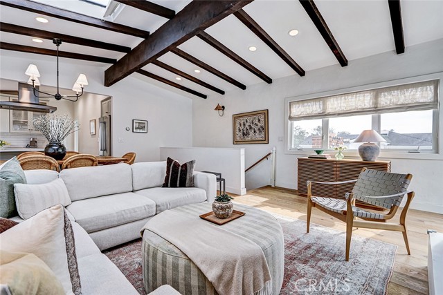 3211 Valley, Manhattan Beach, California 90266, 4 Bedrooms Bedrooms, ,2 BathroomsBathrooms,Residential,For Sale,Valley,SB26074222