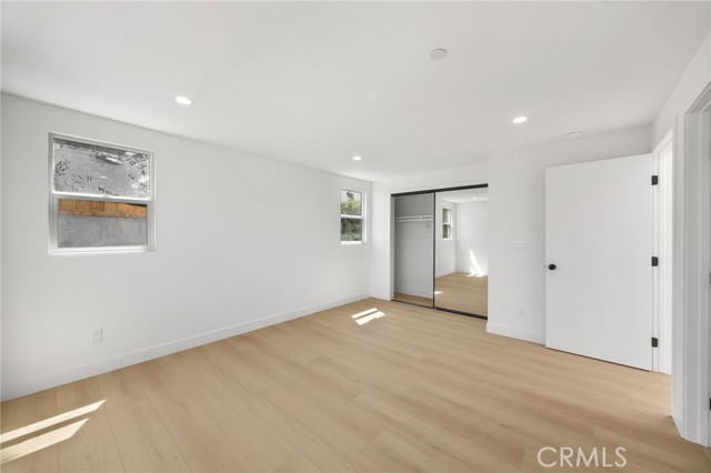 Detail Gallery Image 12 of 16 For 4513 Rosewood Ave #3,  Los Angeles,  CA 90004 - 3 Beds | 3 Baths