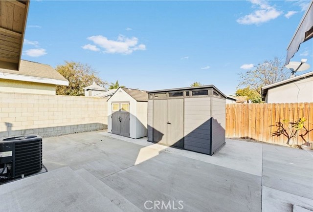 3809 Carol Drive, Fullerton CA: https://media.crmls.org/medias/7161d10e-1e4e-4c49-b71d-07212b9b2c43.jpg