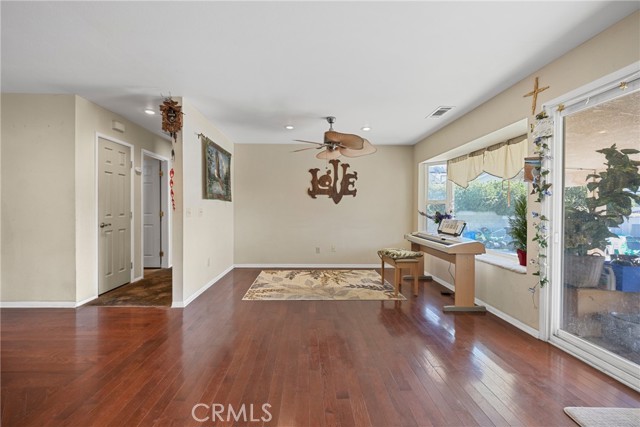 Detail Gallery Image 9 of 59 For 1607 Echo Dr, San Bernardino,  CA 92404 - 3 Beds | 2 Baths