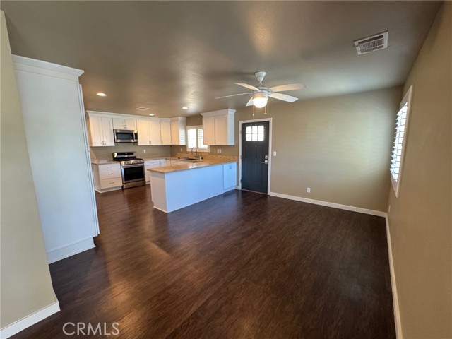 Detail Gallery Image 5 of 24 For 23843 Hayes Ave Adu,  Murrieta,  CA 92562 - 3 Beds | 2 Baths