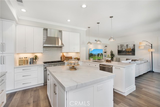 Detail Gallery Image 10 of 66 For 8 Summitcrest, Rancho Santa Margarita,  CA 92679 - 5 Beds | 3/1 Baths