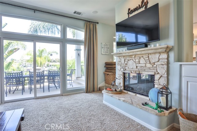 Detail Gallery Image 11 of 70 For 22818 Gray Fox Dr, Canyon Lake,  CA 92587 - 6 Beds | 3/1 Baths