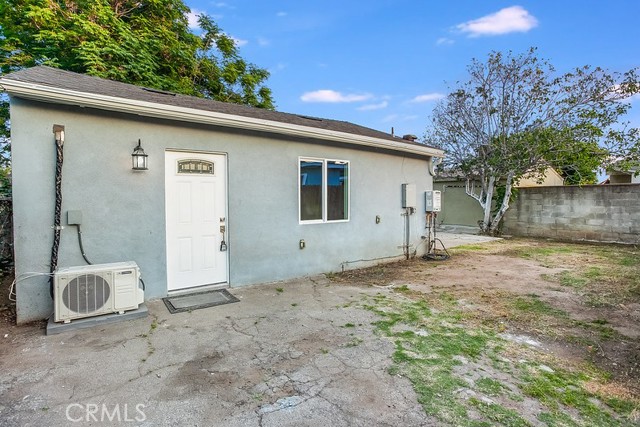 Detail Gallery Image 12 of 18 For 15334 Bledsoe St, Sylmar,  CA 91342 - 5 Beds | 2 Baths