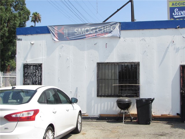 Image 28 of 50 For 3900 Figueroa