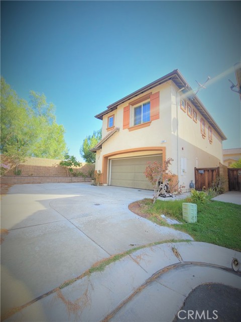 3397 Greenpark Ln, Riverside, CA 92503