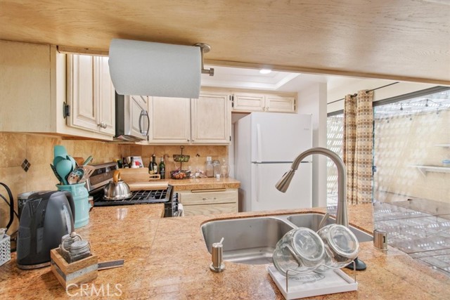 Detail Gallery Image 11 of 26 For 43334 32nd St #44,  Lancaster,  CA 93536 - 2 Beds | 2 Baths