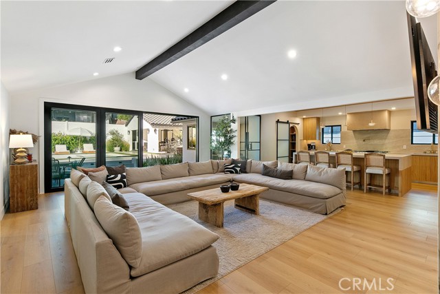 Detail Gallery Image 65 of 75 For 22269 Avenue San Luis, Woodland Hills,  CA 91364 - 5 Beds | 5/1 Baths