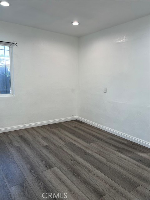 Detail Gallery Image 14 of 28 For 7014 Conejo, San Bernardino,  CA 92404 - 2 Beds | 2 Baths