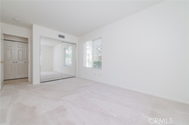 11 Lynnfield, Irvine CA: https://media.crmls.org/medias/71678e12-36b9-4274-adb6-be3ad262aaec.jpg