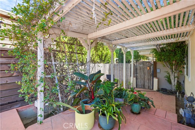 Detail Gallery Image 17 of 60 For 22628 Quinta Rd, Woodland Hills,  CA 91364 - 4 Beds | 2/1 Baths
