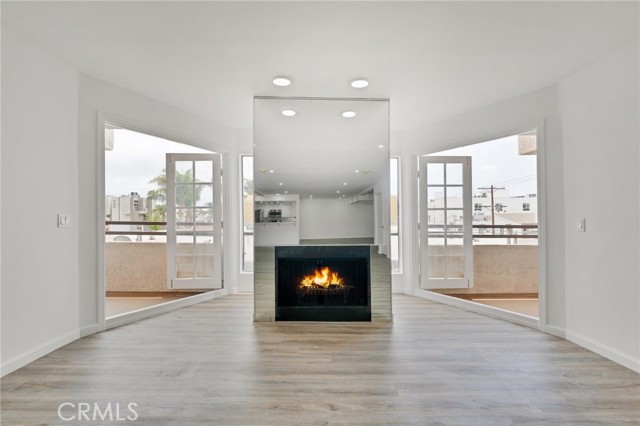 1815 Butler Avenue, Los Angeles CA: https://media.crmls.org/medias/716a2648-5905-4815-bba9-406d2ab2f2fb.jpg