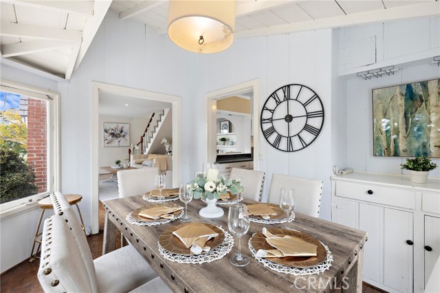251 Viejo Street, Laguna Beach CA: https://media.crmls.org/medias/716a438f-72ae-4e68-802f-c66aa1d5e660.jpg