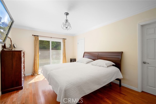 3319 Sparr Boulevard, Glendale CA: https://media.crmls.org/medias/716a6c9f-8171-43c8-a13d-4f0f673fa471.jpg