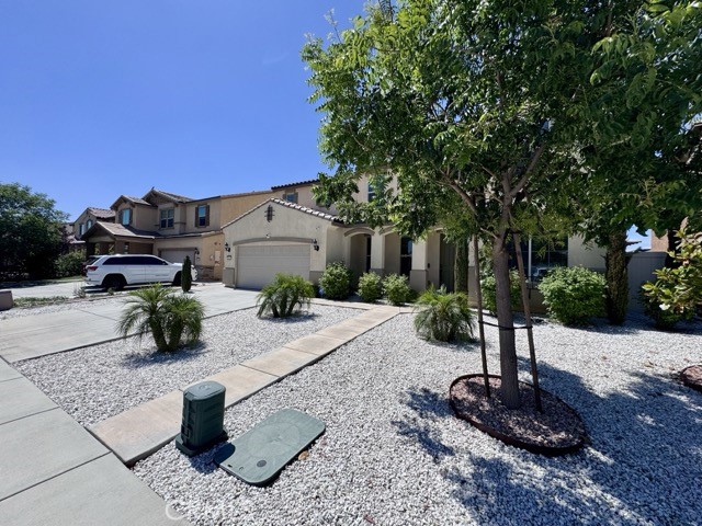 Detail Gallery Image 2 of 57 For 1065 Regala St, Perris,  CA 92571 - 5 Beds | 4 Baths