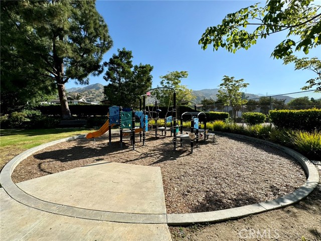 15455 Glenoaks, 533 photo 8