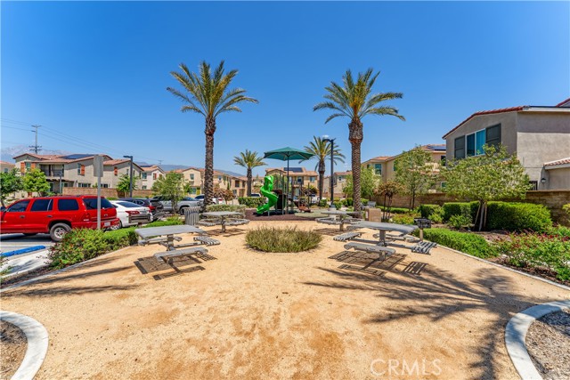 Detail Gallery Image 49 of 59 For 7155 Citrus Ave #315,  Fontana,  CA 92336 - 3 Beds | 2/1 Baths