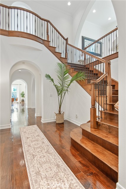 Detail Gallery Image 7 of 40 For 8005 Bell Crest Dr, Los Angeles,  CA 90045 - 6 Beds | 4 Baths