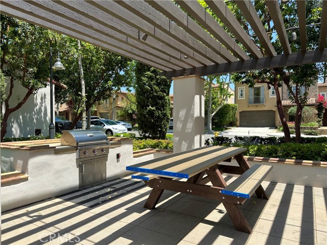 50 Winding Way, Irvine CA: https://media.crmls.org/medias/716c4e94-4cdc-4f4f-8d6b-d542a840b01b.jpg