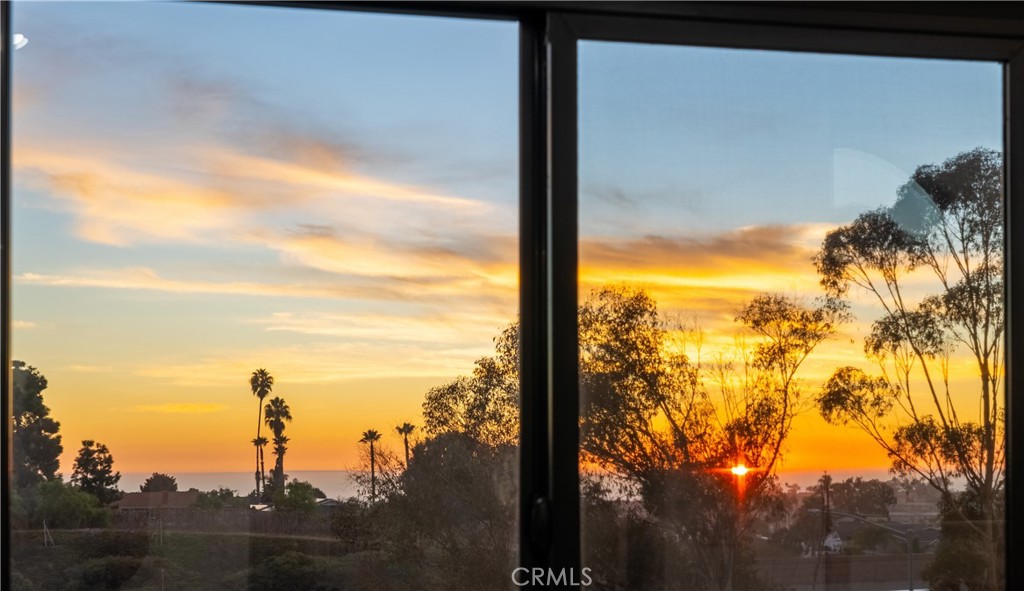 https://media.crmls.org/medias/716c838a-38dd-4d61-a74a-39b5a44e97e6.jpg?preset=X-Large