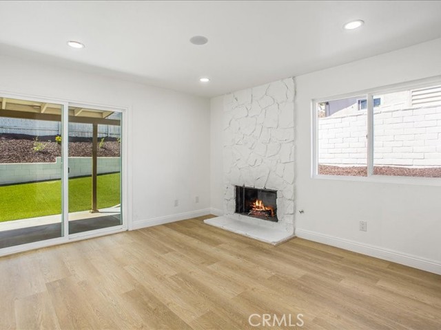 5734 N E Street, San Bernardino CA: https://media.crmls.org/medias/716cef02-3072-4281-b48e-a1e975b55baf.jpg