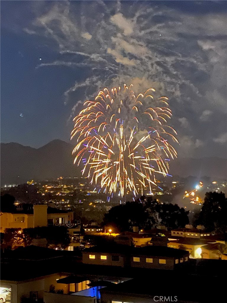 https://media.crmls.org/medias/716d460f-108f-4c8a-800e-71be4e333304.jpg?preset=X-Large