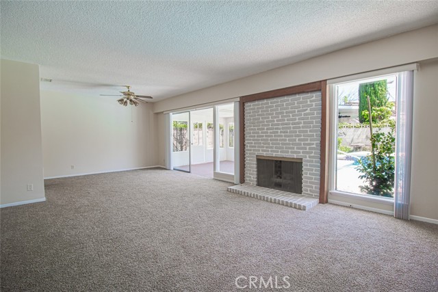 Detail Gallery Image 7 of 19 For 22214 Marlin Pl, Canoga Park,  CA 91303 - 3 Beds | 2 Baths