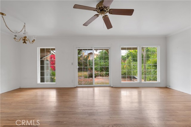 Detail Gallery Image 3 of 18 For 13449 Stagg St, Panorama City,  CA 91402 - 3 Beds | 2 Baths